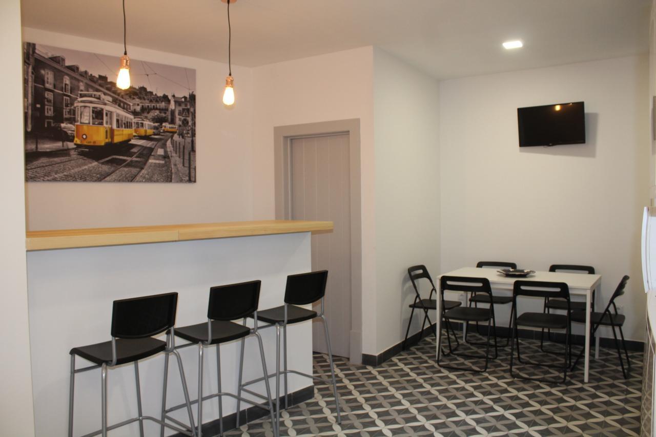 Guesthouse Castelo Lisbon Ruang foto