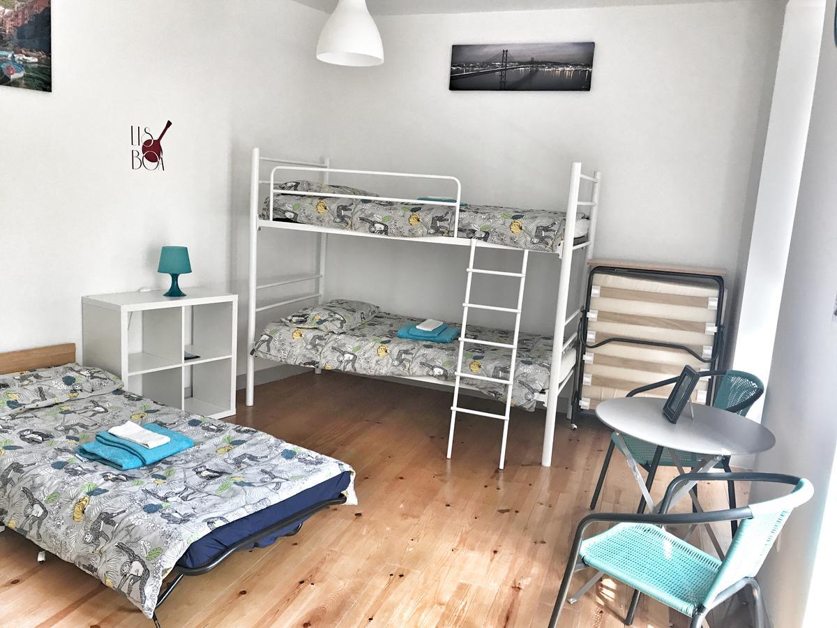Guesthouse Castelo Lisbon Ruang foto
