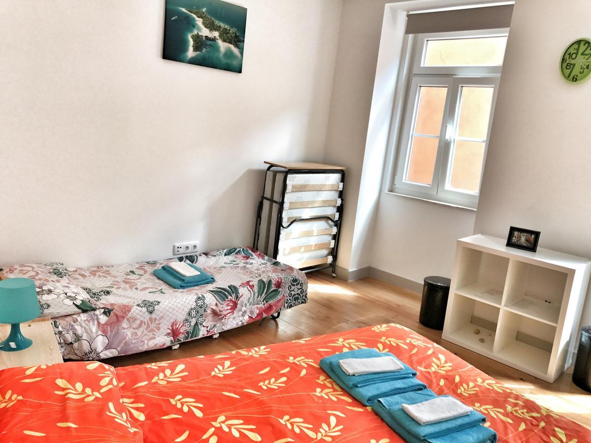 Guesthouse Castelo Lisbon Ruang foto