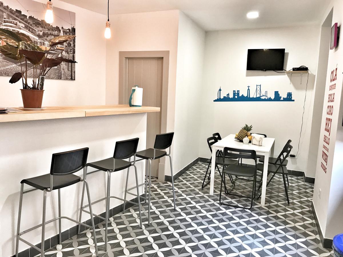 Guesthouse Castelo Lisbon Bagian luar foto
